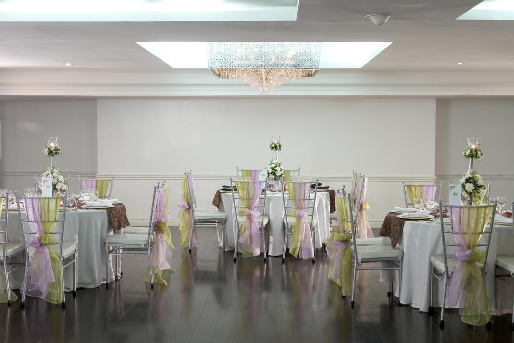 The Sulo Riviera Hotel Quezon City Dış mekan fotoğraf
