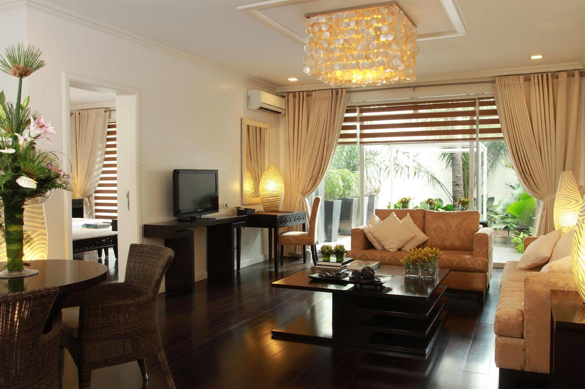 The Sulo Riviera Hotel Quezon City Dış mekan fotoğraf